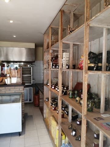 Commercieel te huur in Nuestra Señora de Jesus, Santa Eulalia / Santa Eularia - € 1.200 (Ref: 9041743)