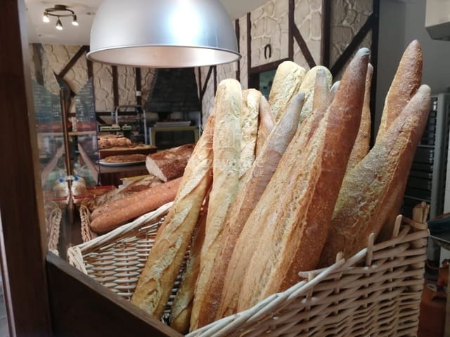 Commercieel te huur in Nuestra Señora de Jesus, Santa Eulalia / Santa Eularia - € 1.200 (Ref: 9041743)