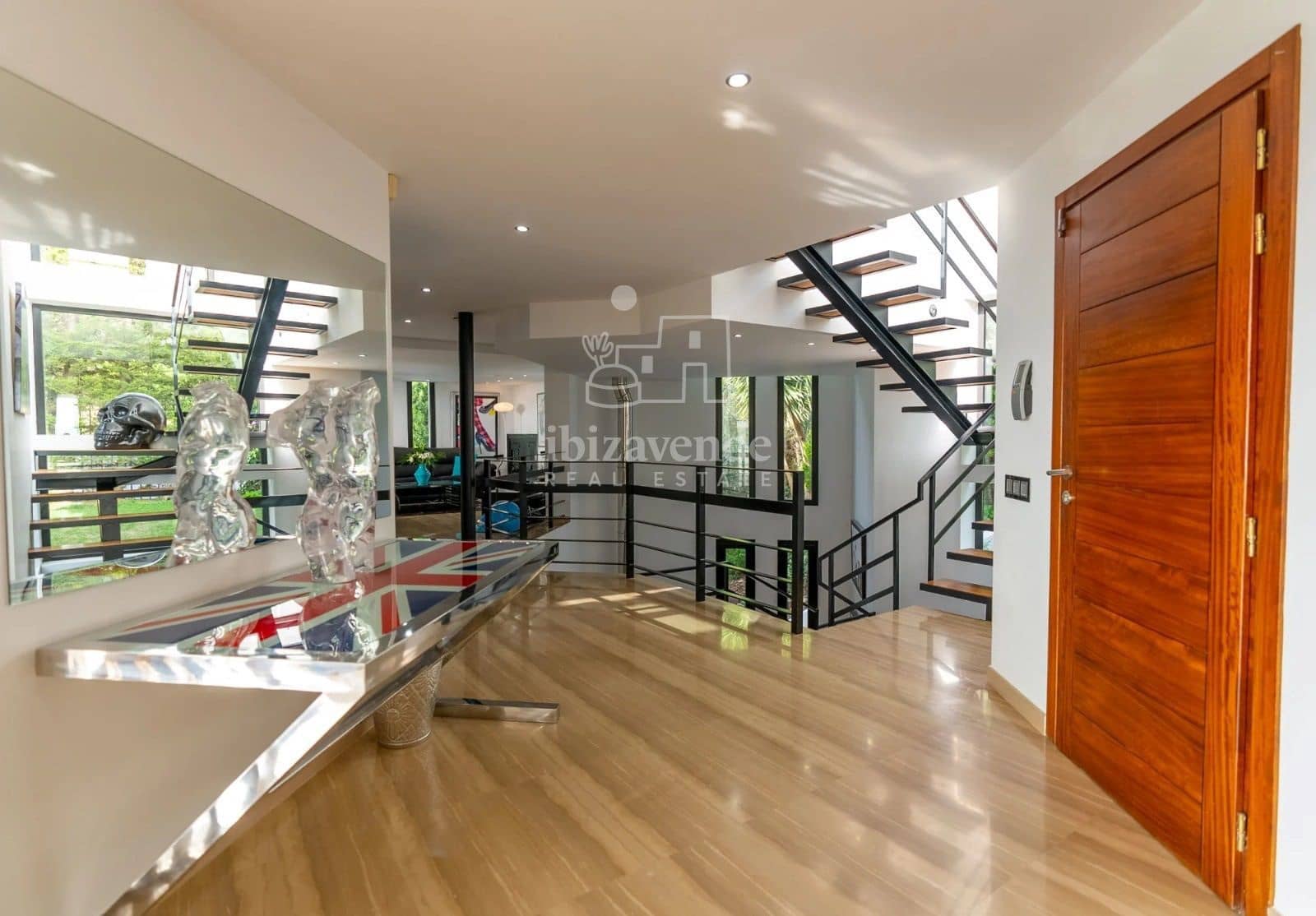 6 bedroom Villa for sale in Santa Eulalia / Santa Eularia with pool garage - € 3,990,000 (Ref: 9041745)