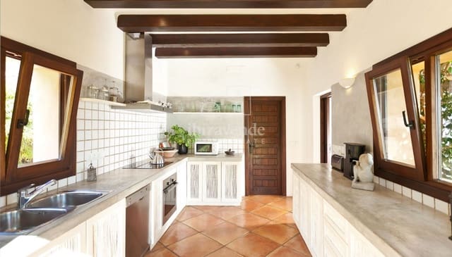 6 soveværelse Villa til salg i Santa Eulalia / Santa Eularia med swimmingpool garage - € 12.000.000 (Ref: 9041753)