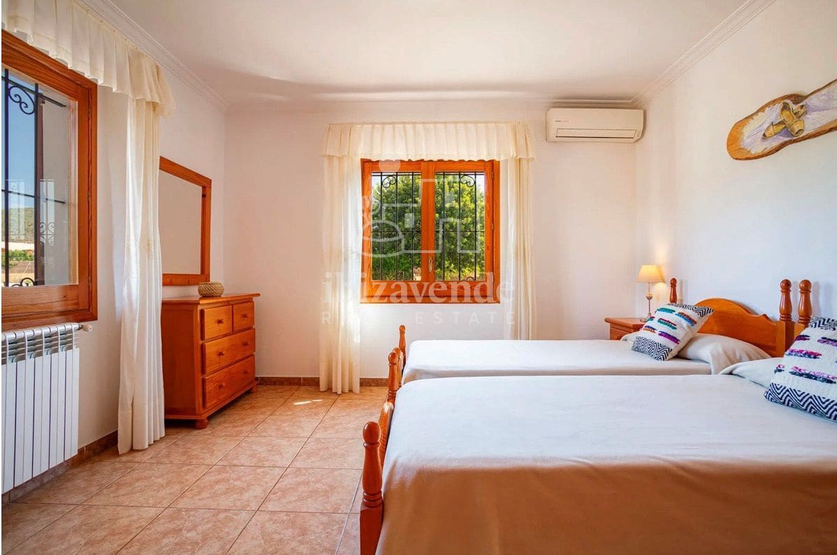 5 soveværelse Villa til leje i Sant Jordi de Ses Salines med swimmingpool garage - € 6.000 (Ref: 9041757)