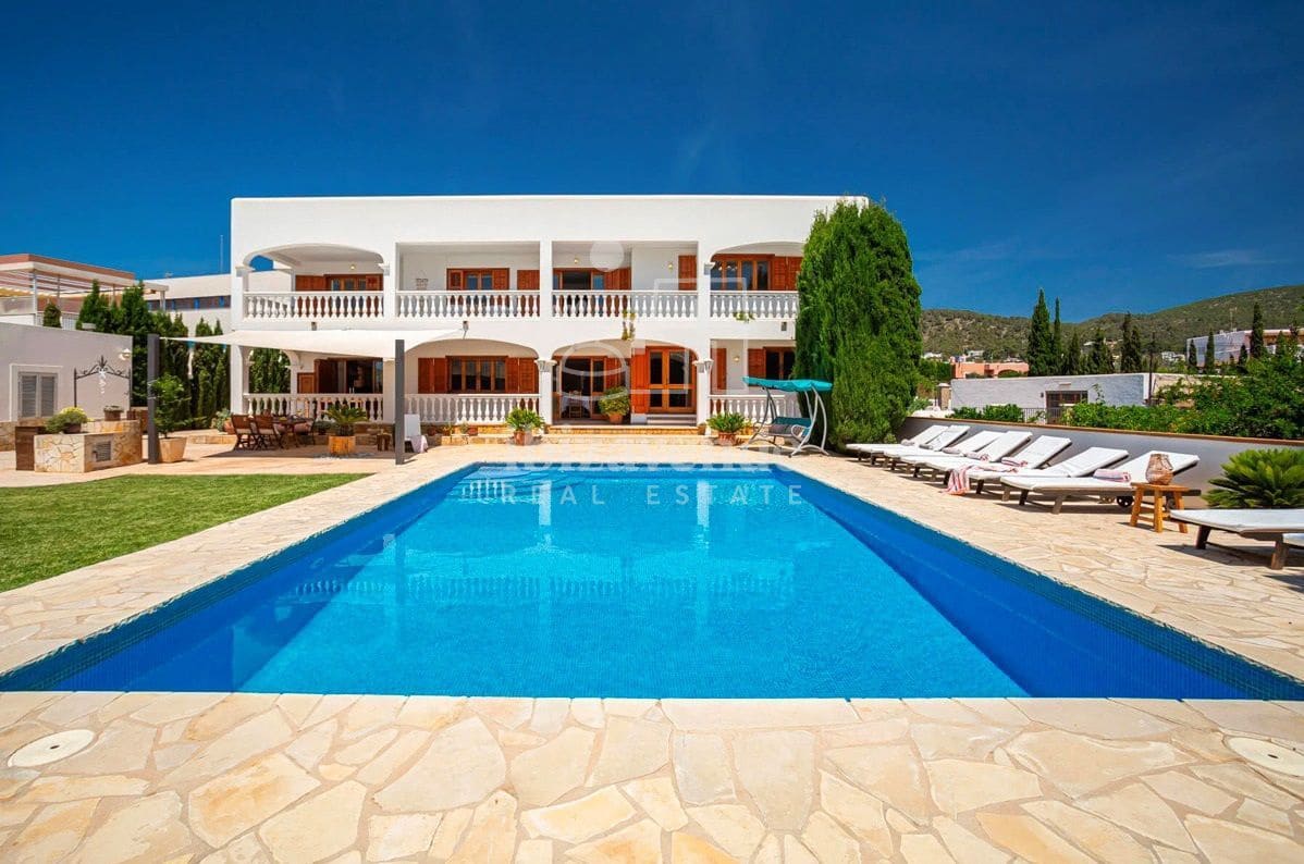 5 soveværelse Villa til leje i Sant Jordi de Ses Salines med swimmingpool garage - € 6.000 (Ref: 9041757)