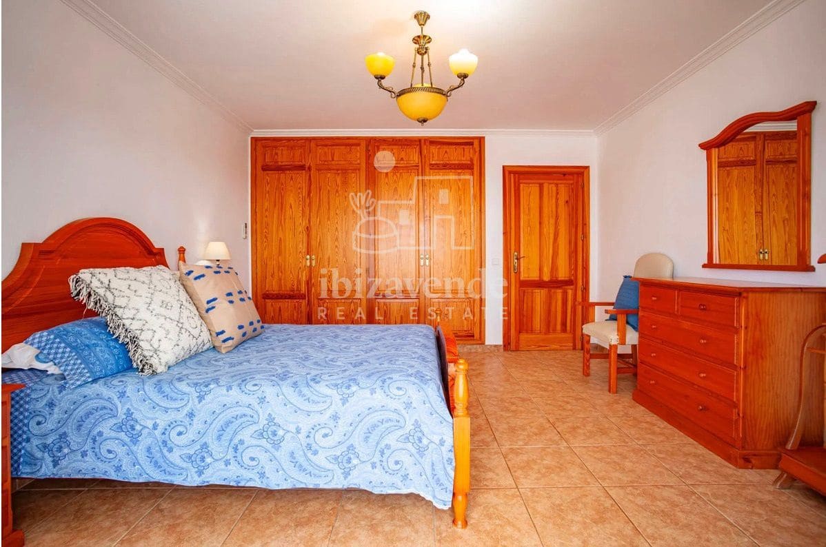 5 soveværelse Villa til leje i Sant Jordi de Ses Salines med swimmingpool garage - € 6.000 (Ref: 9041757)