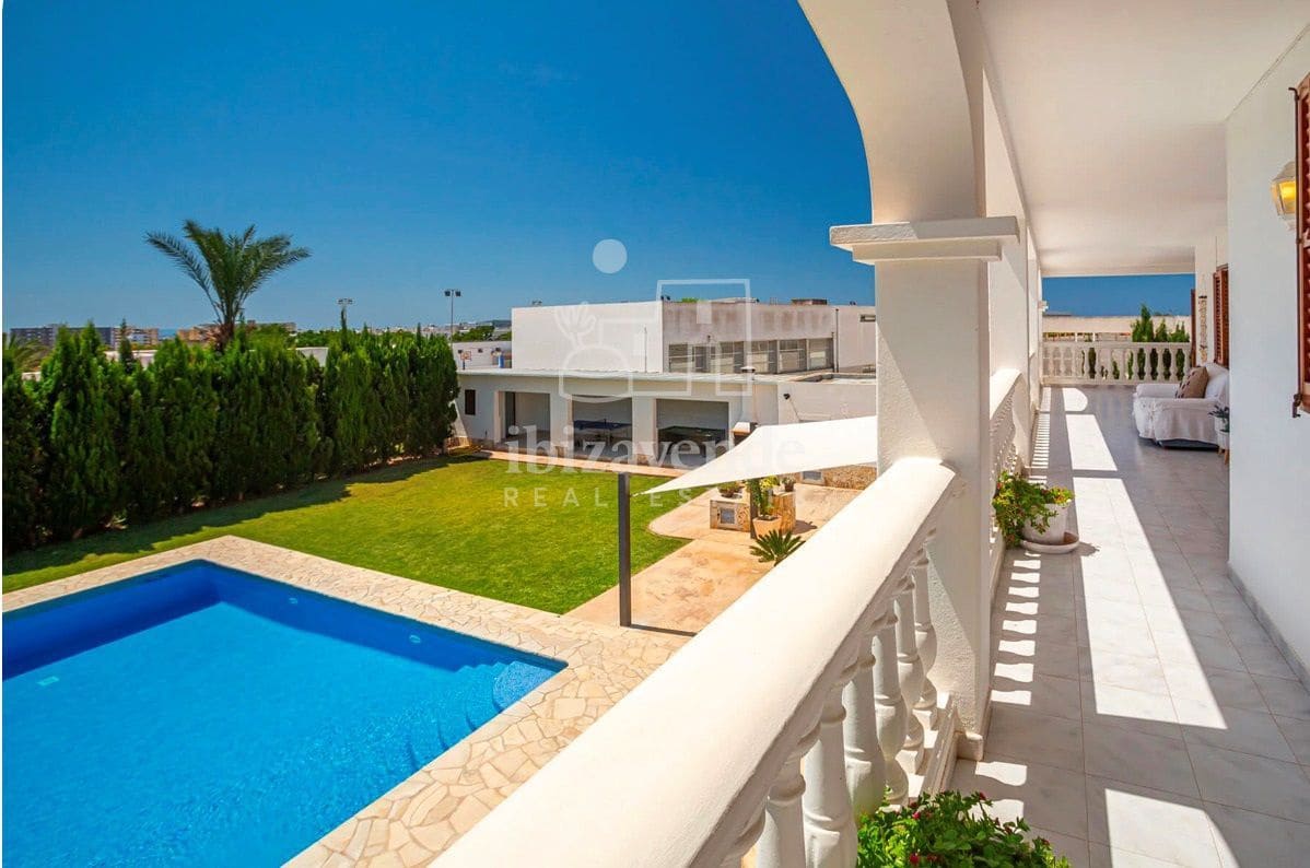 5 soveværelse Villa til leje i Sant Jordi de Ses Salines med swimmingpool garage - € 6.000 (Ref: 9041757)