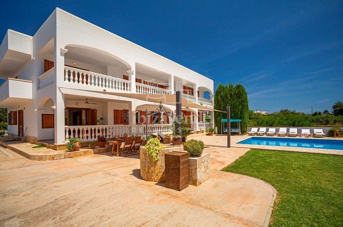 5 soveværelse Villa til leje i Sant Jordi de Ses Salines med swimmingpool garage - € 6.000 (Ref: 9041757)