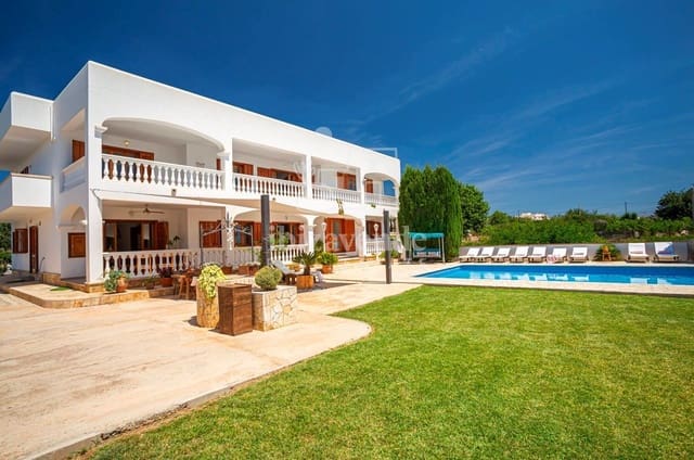 5 bedroom Villa for rent in Sant Jordi de Ses Salines, San Jose / Sant Josep de Sa Talaia with pool garage - € 6,000 (Ref: 9041757)