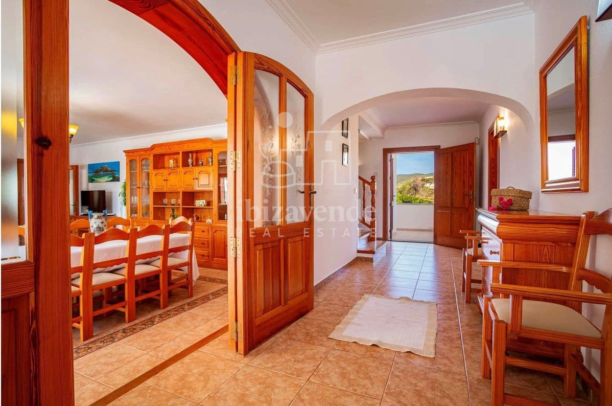 5 soveværelse Villa til leje i Sant Jordi de Ses Salines med swimmingpool garage - € 6.000 (Ref: 9041757)