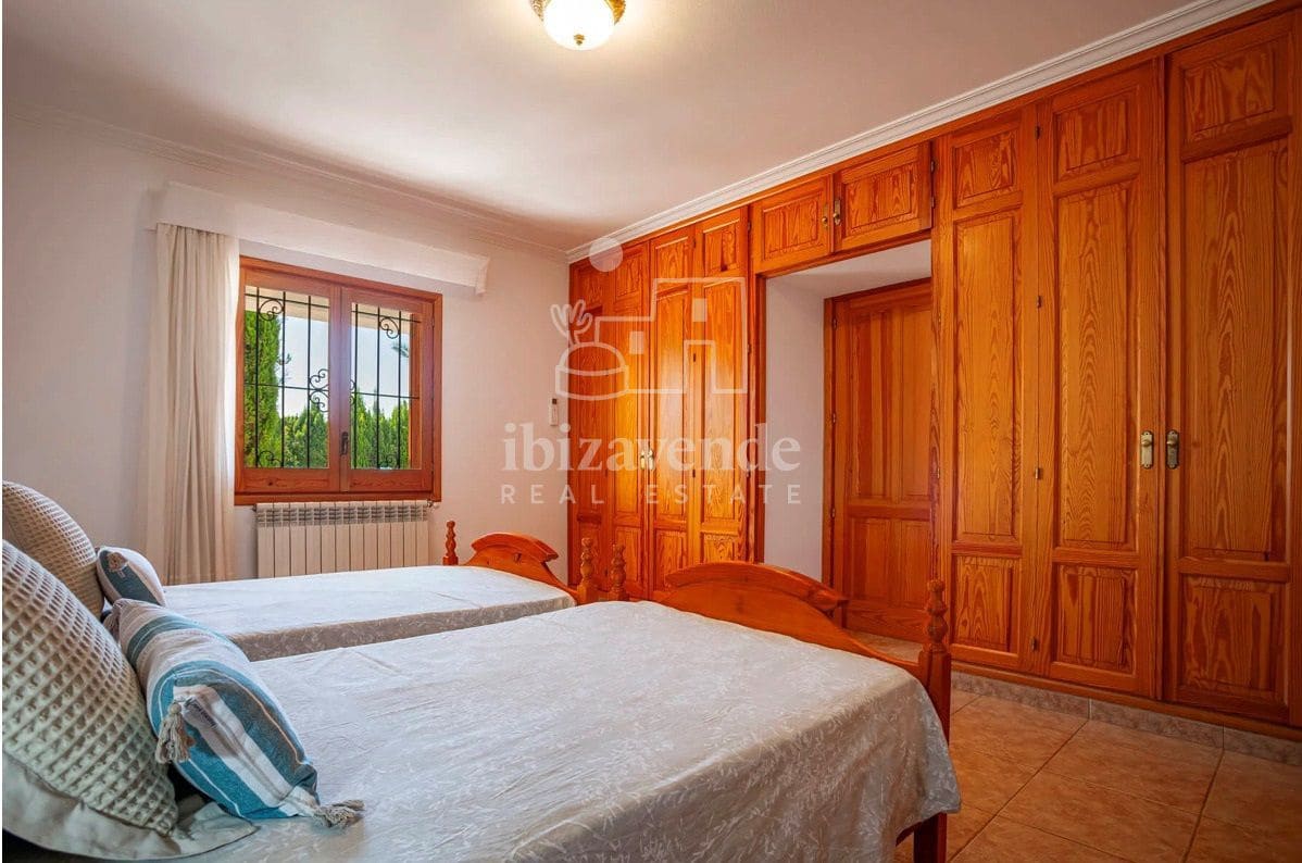 5 soveværelse Villa til leje i Sant Jordi de Ses Salines med swimmingpool garage - € 6.000 (Ref: 9041757)