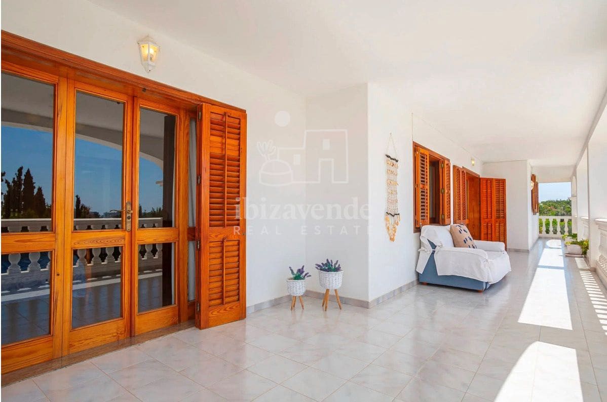 5 soveværelse Villa til leje i Sant Jordi de Ses Salines med swimmingpool garage - € 6.000 (Ref: 9041757)