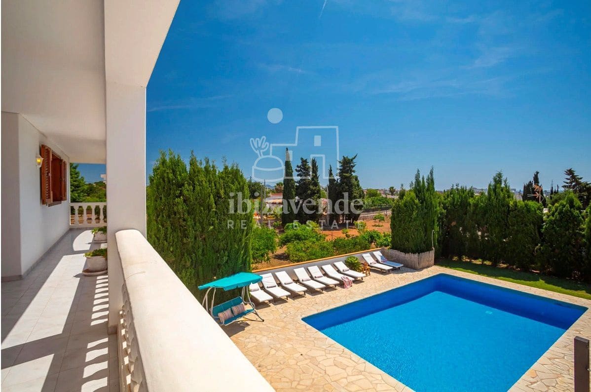 5 soveværelse Villa til leje i Sant Jordi de Ses Salines med swimmingpool garage - € 6.000 (Ref: 9041757)