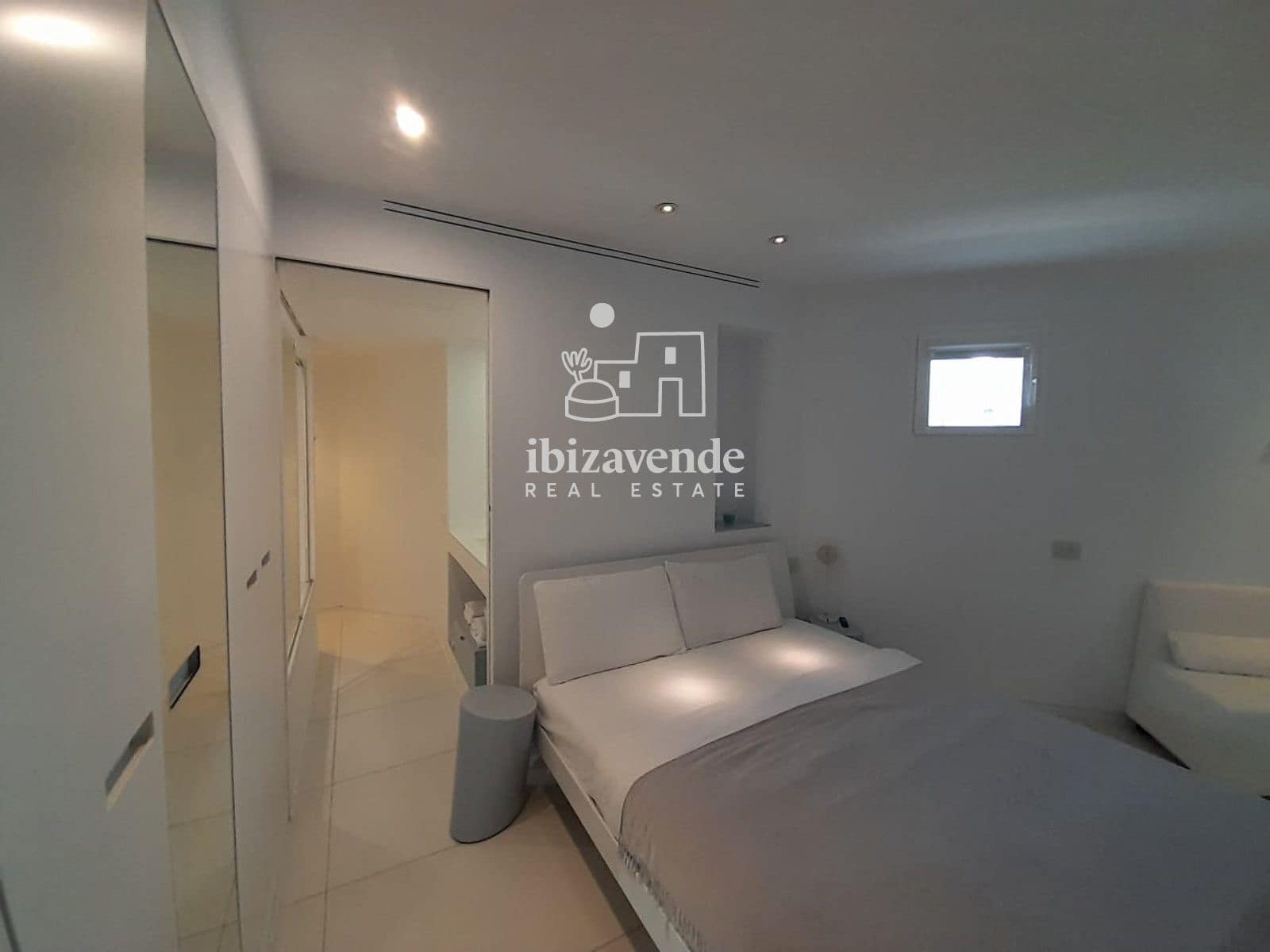1 bedroom Flat for sale in Ibiza / Eivissa town with pool - € 521,750 (Ref: 9041759)