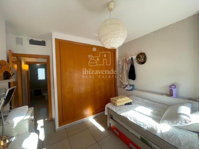 3 makuuhuone Omakotitalo vuokrattavana paikassa Sant Jordi de Ses Salines, San Jose / Sant Josep de Sa Talaia mukana 
autotalli - 1 800 € (Ref: 9041762)