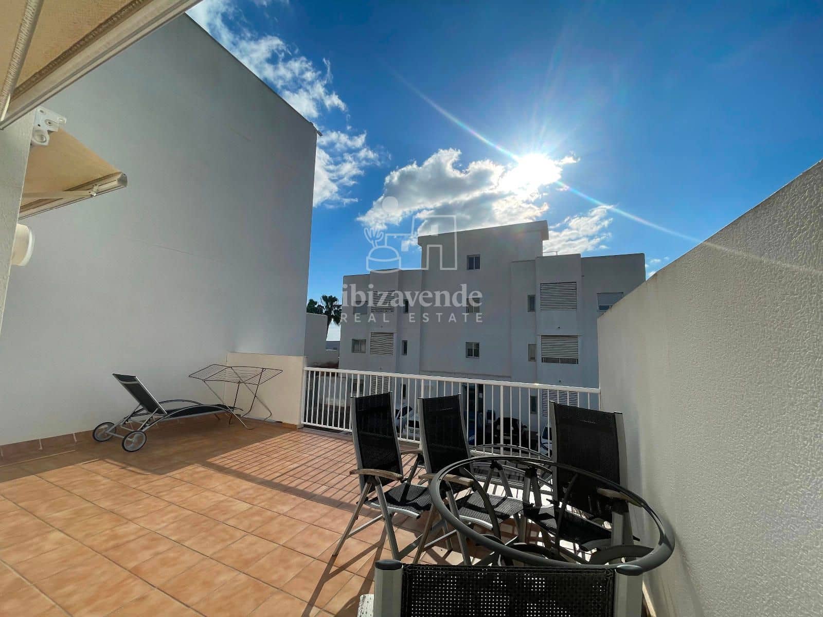 3 soveværelse Byhus til leje i Sant Jordi de Ses Salines med garage - € 6.000 (Ref: 9041762)