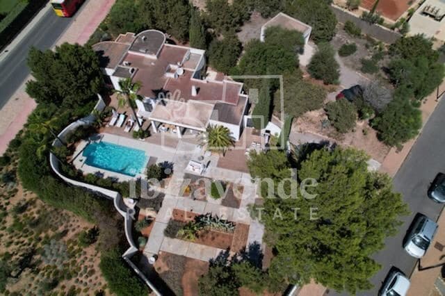 4 soveværelse Villa til salg i Cala Tarida med swimmingpool garage - € 1.950.000 (Ref: 9041768)