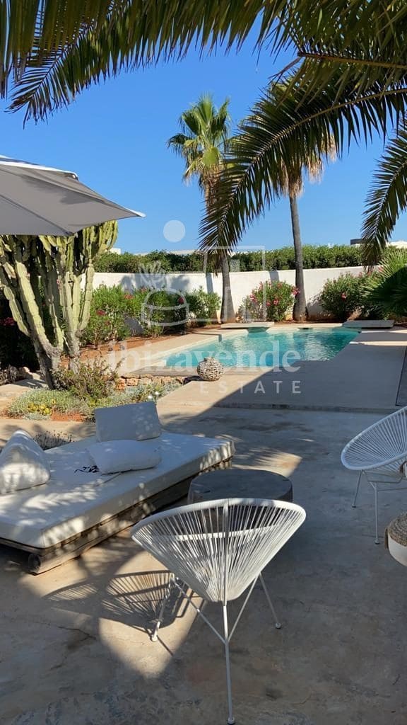 4 soveværelse Villa til salg i Cala Tarida med swimmingpool garage - € 1.950.000 (Ref: 9041768)