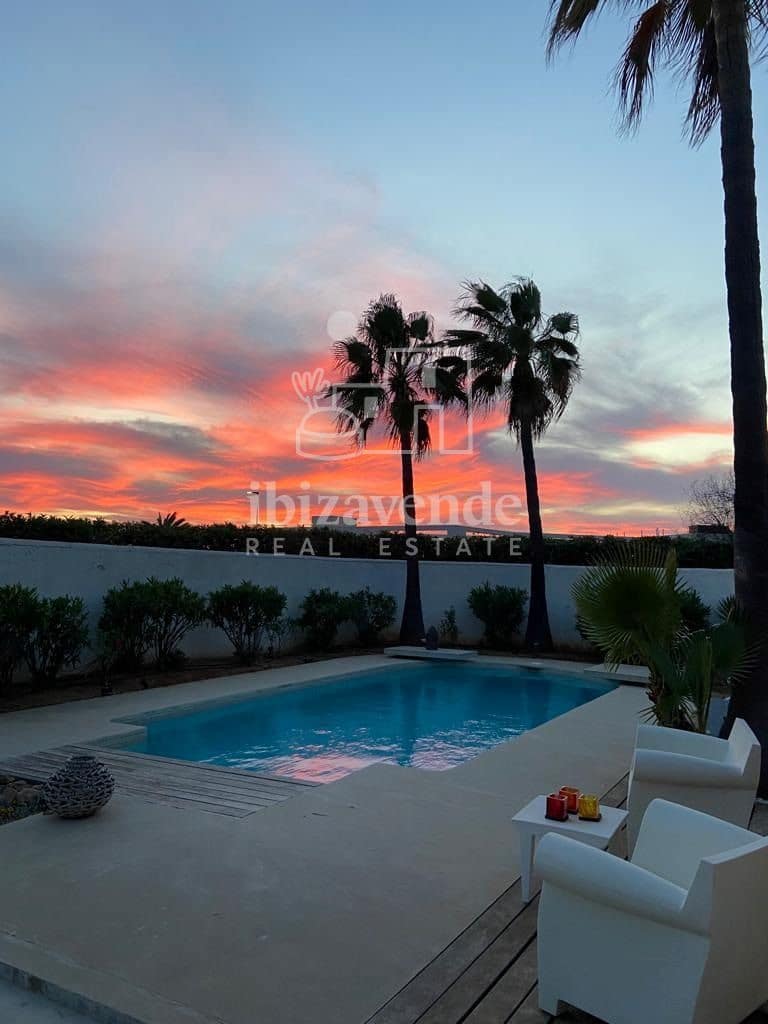 4 soveværelse Villa til salg i Cala Tarida med swimmingpool garage - € 1.950.000 (Ref: 9041768)