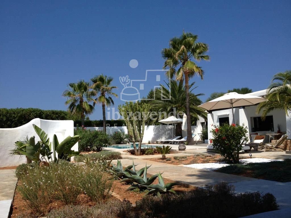 4 soveværelse Villa til salg i Cala Tarida med swimmingpool garage - € 1.950.000 (Ref: 9041768)