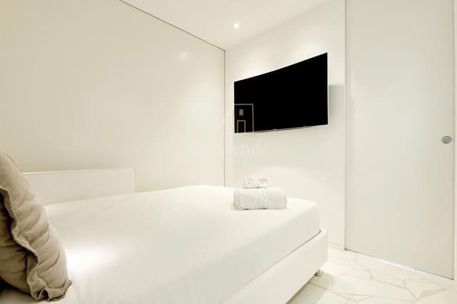 2 soverom Leilighet til salgs i Ibiza by med svømmebasseng garasje - € 1 200 000 (Ref: 9041770)