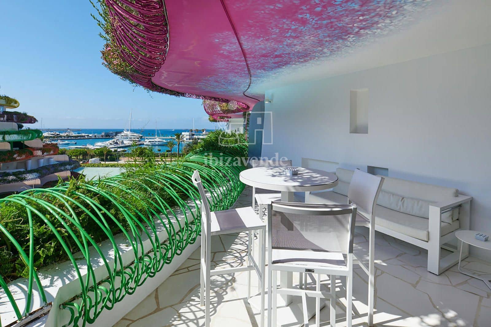 2 soverom Leilighet til salgs i Ibiza by med svømmebasseng garasje - € 1 200 000 (Ref: 9041770)