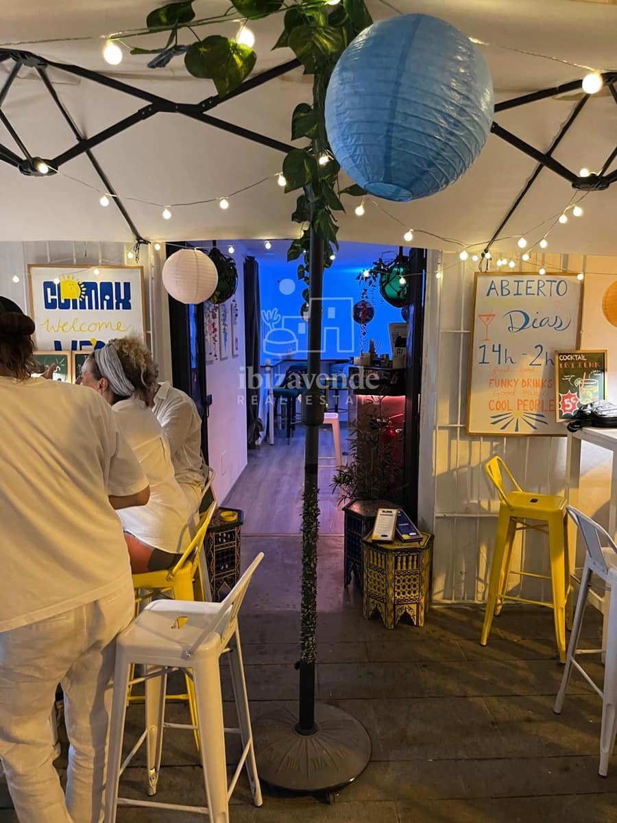 Kommersiell til leie i Ibiza by - € 1 700 (Ref: 9041780)