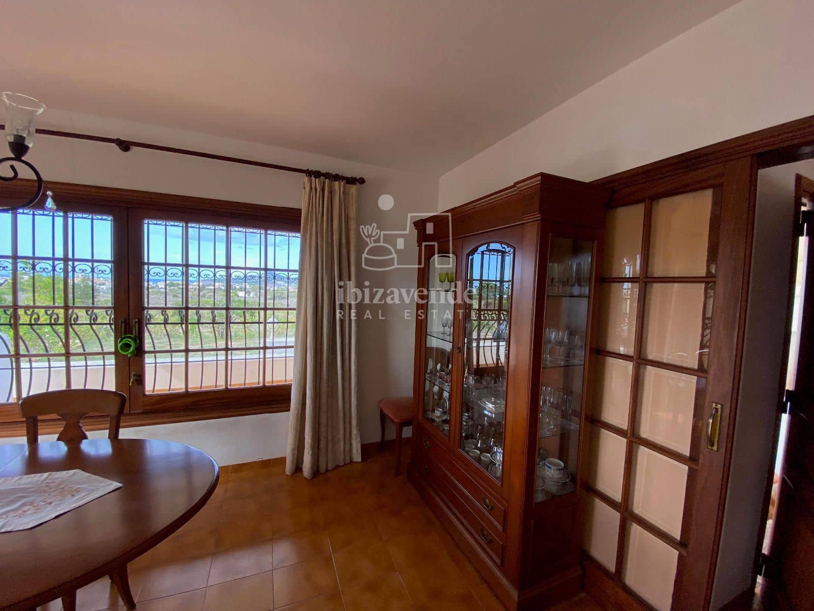 4 soveværelse Villa til salg i Sant Agusti des Vedra med garage - € 2.300.000 (Ref: 9041782)