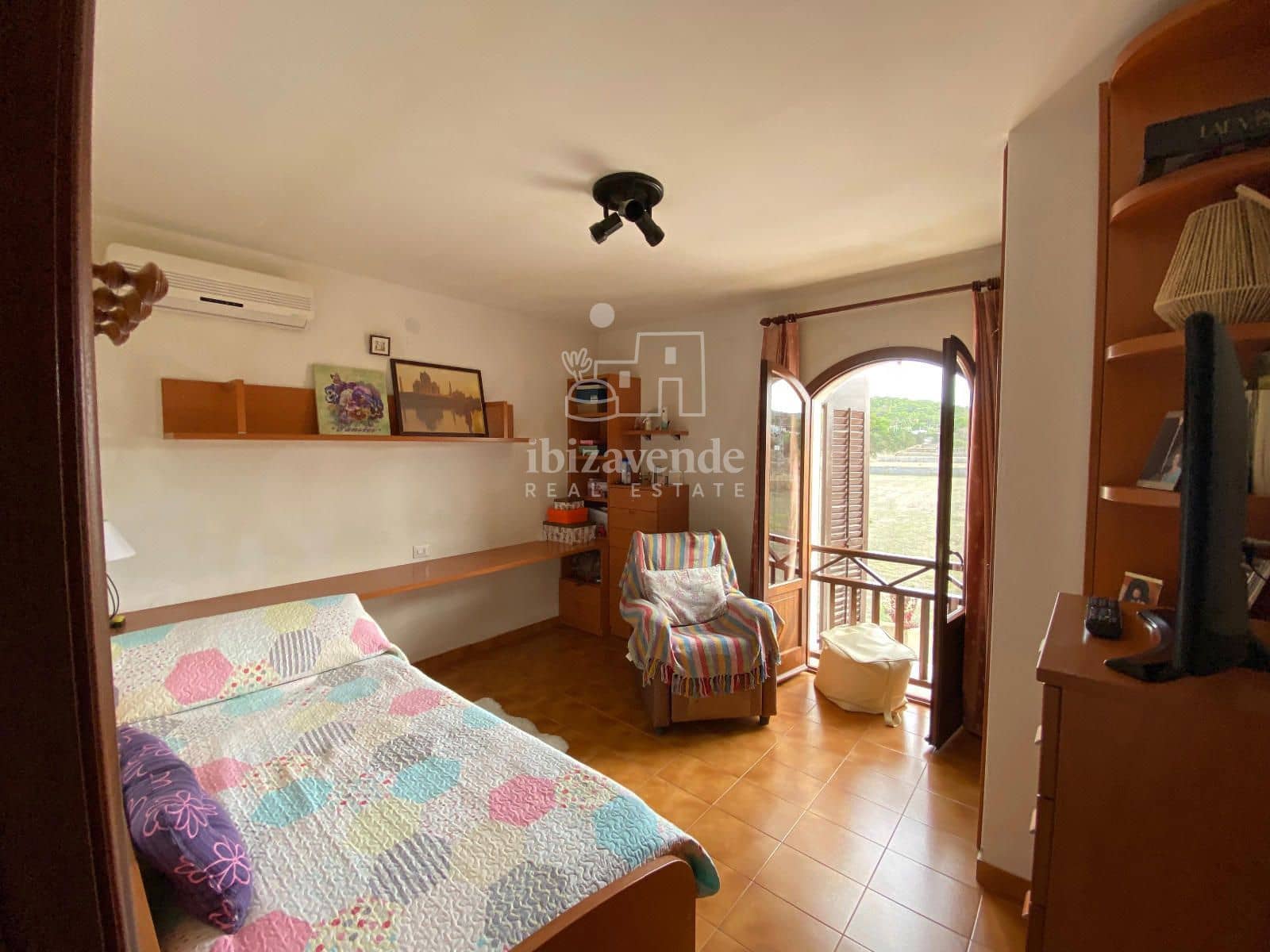 4 soveværelse Villa til salg i Sant Agusti des Vedra med garage - € 2.300.000 (Ref: 9041782)