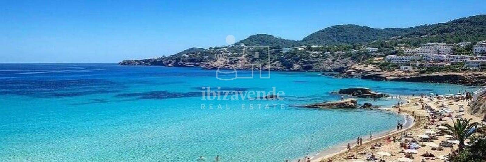 6 soverom Villa til salgs i Cala Tarida med svømmebasseng garasje - € 16 500 000 (Ref: 9041786)