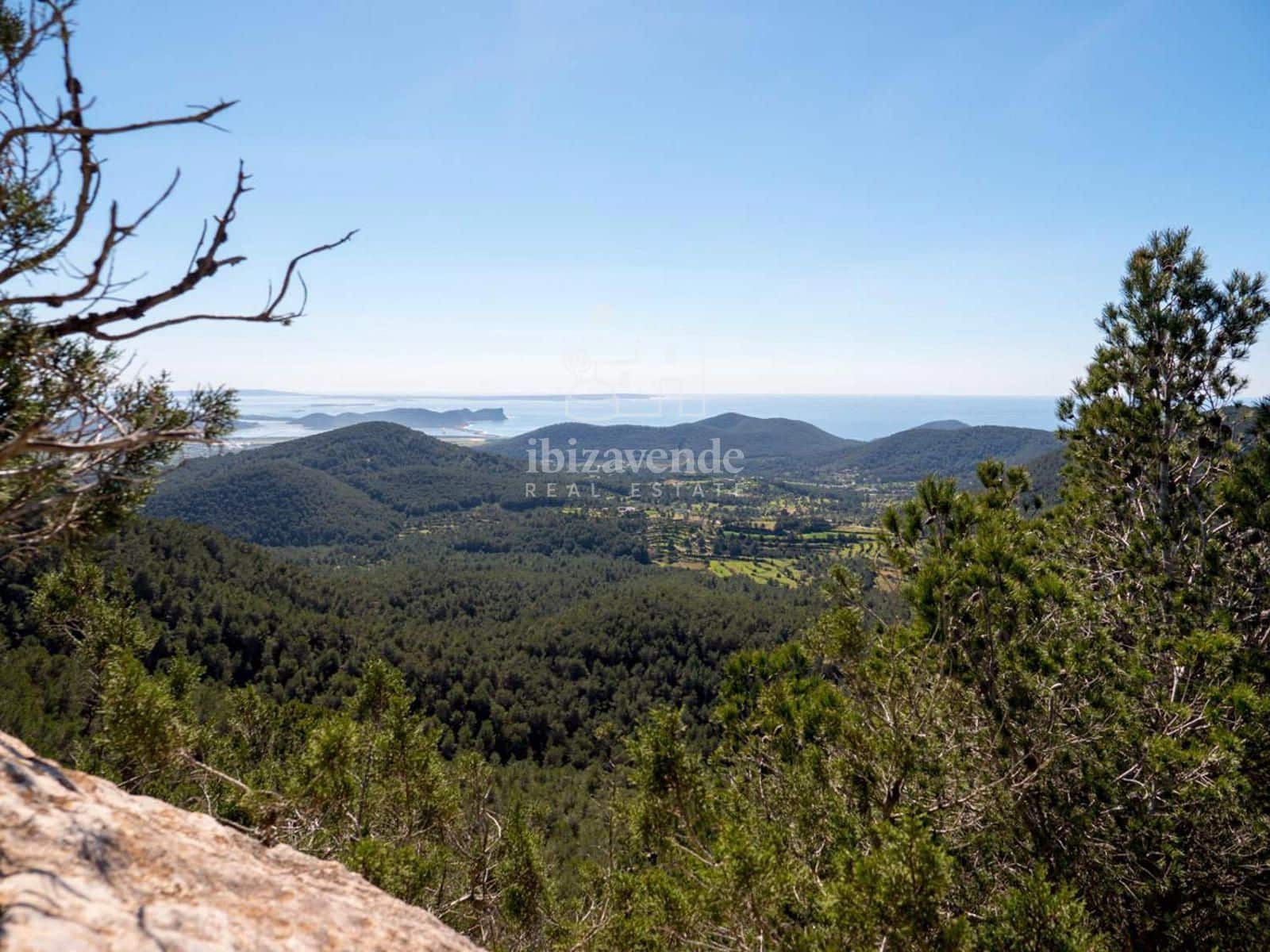 6 soverom Villa til salgs i Cala Tarida med svømmebasseng garasje - € 16 500 000 (Ref: 9041786)