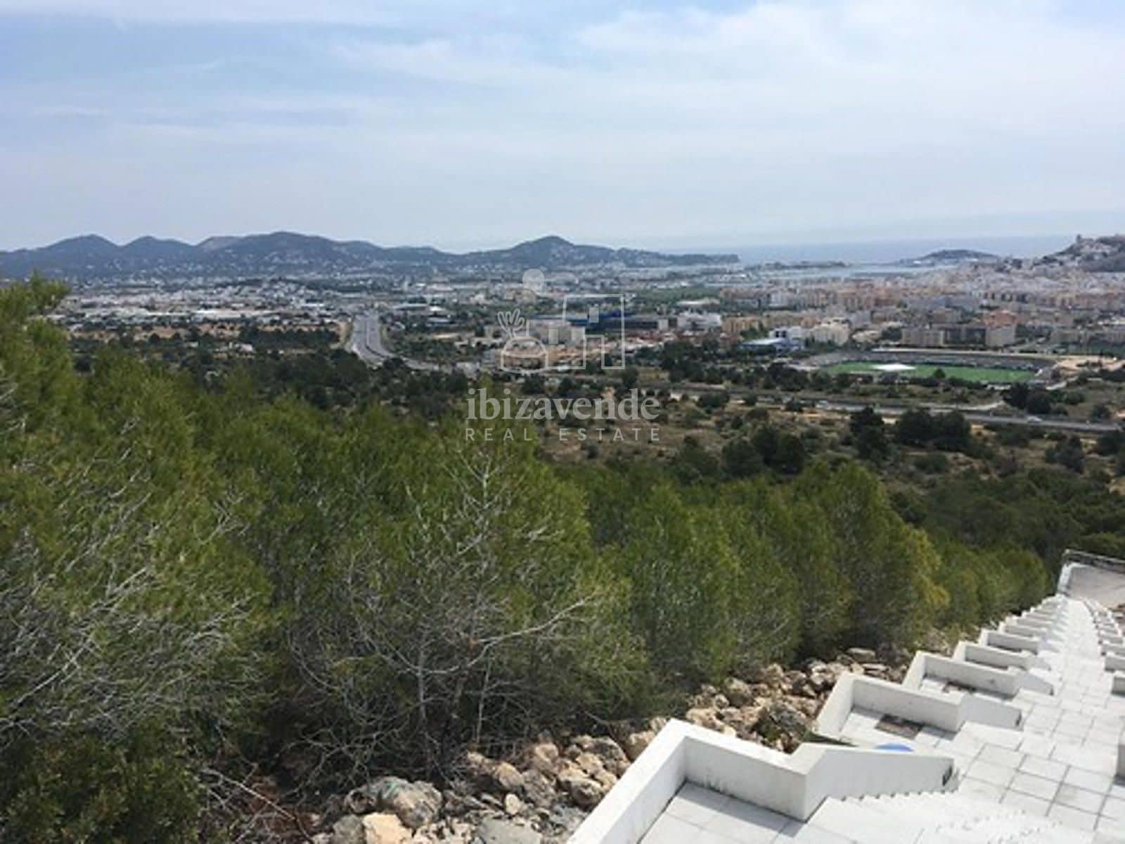 4 soverom Villa til salgs i Ibiza by med svømmebasseng garasje - € 9 750 000 (Ref: 9041787)