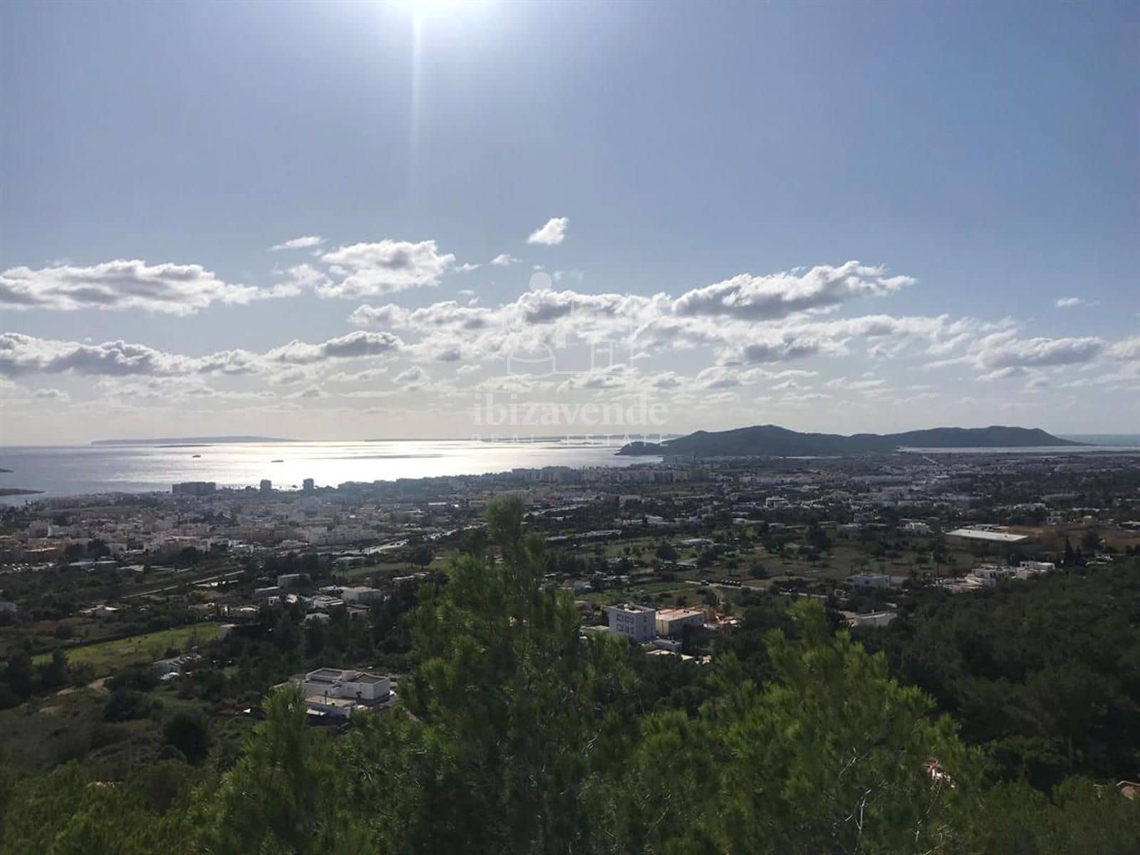 4 soverom Villa til salgs i Ibiza by med svømmebasseng garasje - € 9 750 000 (Ref: 9041787)