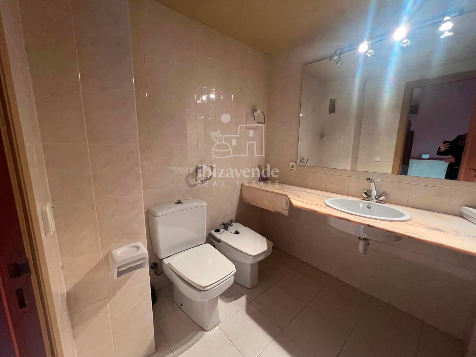 3 soveværelse Lejlighed til leje i Ibiza by - € 4.500 (Ref: 9041790)