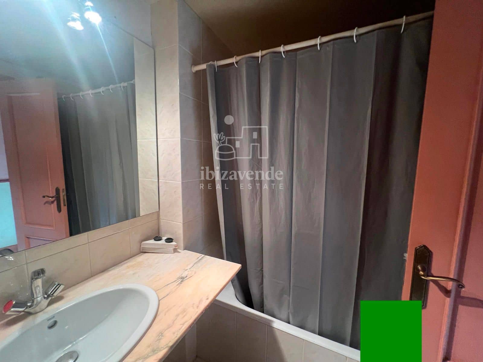 3 soveværelse Lejlighed til leje i Ibiza by - € 4.500 (Ref: 9041790)