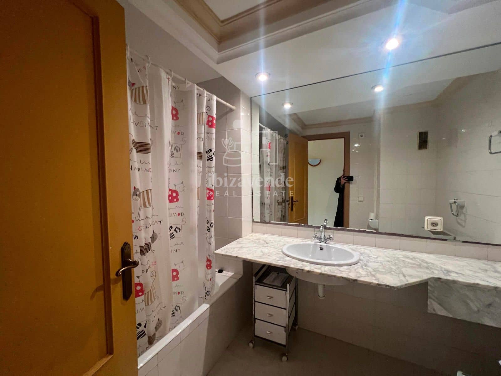 3 soveværelse Lejlighed til leje i Ibiza by - € 4.500 (Ref: 9041790)