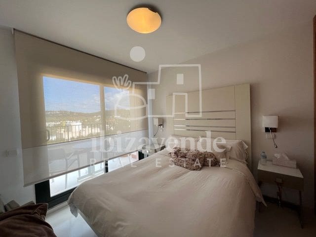 3 soverom Villa til salgs i Cala Tarida med svømmebasseng garasje - € 795 000 (Ref: 9041792)