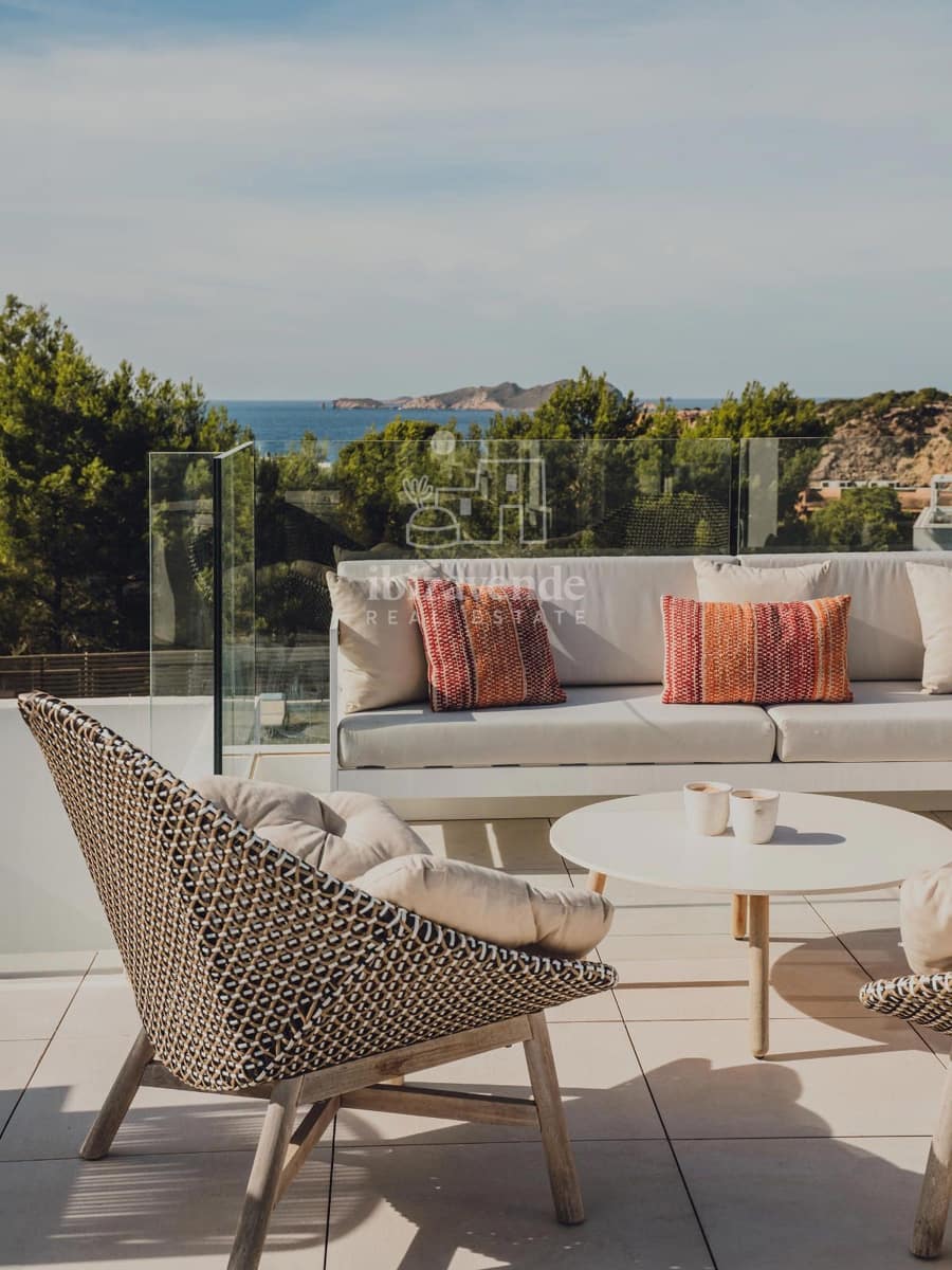 3 soverom Villa til salgs i Cala Tarida med svømmebasseng garasje - € 949 500 (Ref: 9041795)