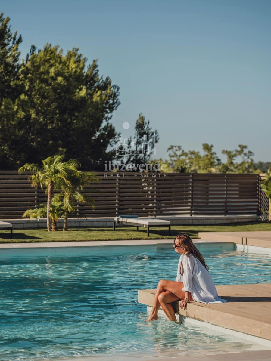 3 soverom Villa til salgs i Cala Tarida med svømmebasseng garasje - € 949 500 (Ref: 9041795)