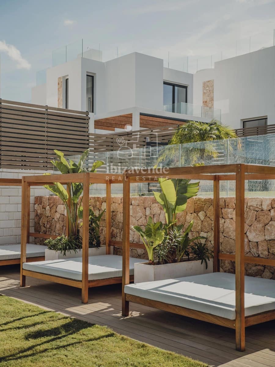 3 soverom Villa til salgs i Cala Tarida med svømmebasseng garasje - € 949 500 (Ref: 9041795)