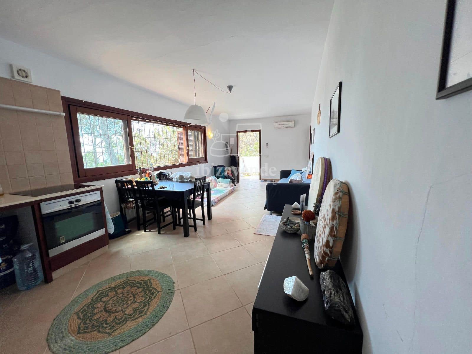 Villa/Maison de 2 chambres à louer à San Jose / Sant Josep de Sa Talaia avec piscine garage - 1 500 € (Ref: 9046324)