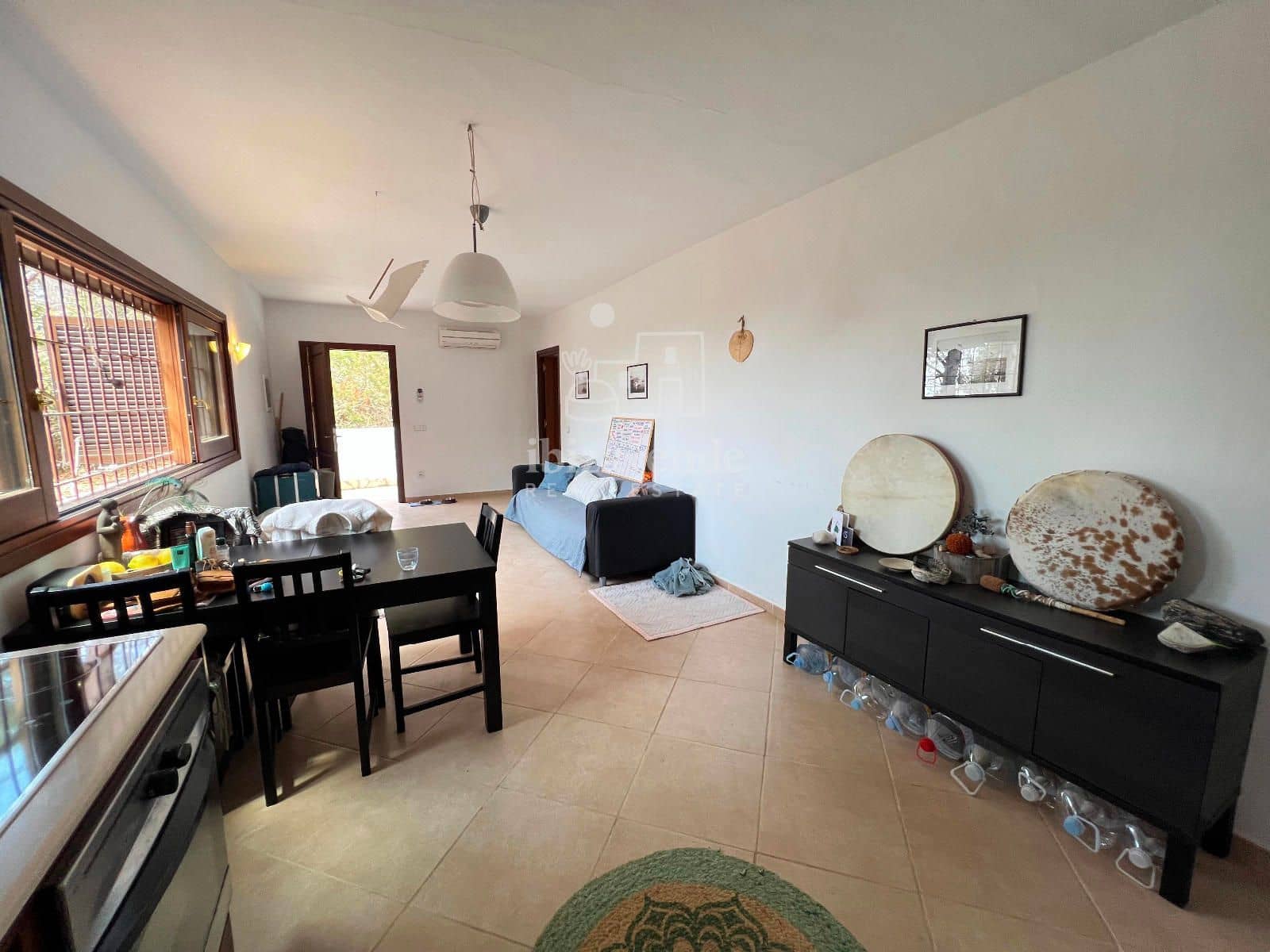 Villa/Maison de 2 chambres à louer à San Jose / Sant Josep de Sa Talaia avec piscine garage - 1 500 € (Ref: 9046324)