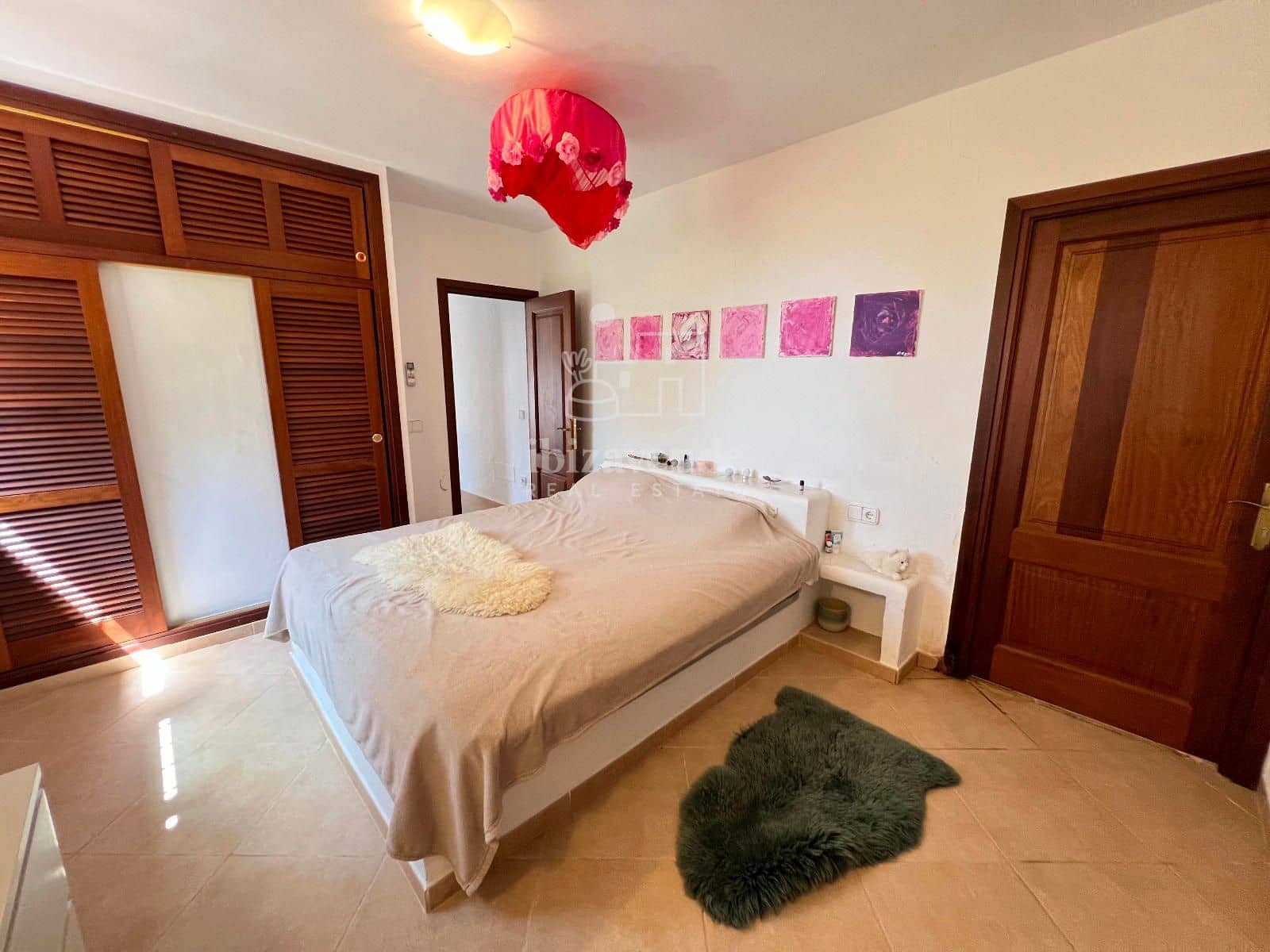 Villa/Maison de 2 chambres à louer à San Jose / Sant Josep de Sa Talaia avec piscine garage - 1 500 € (Ref: 9046324)