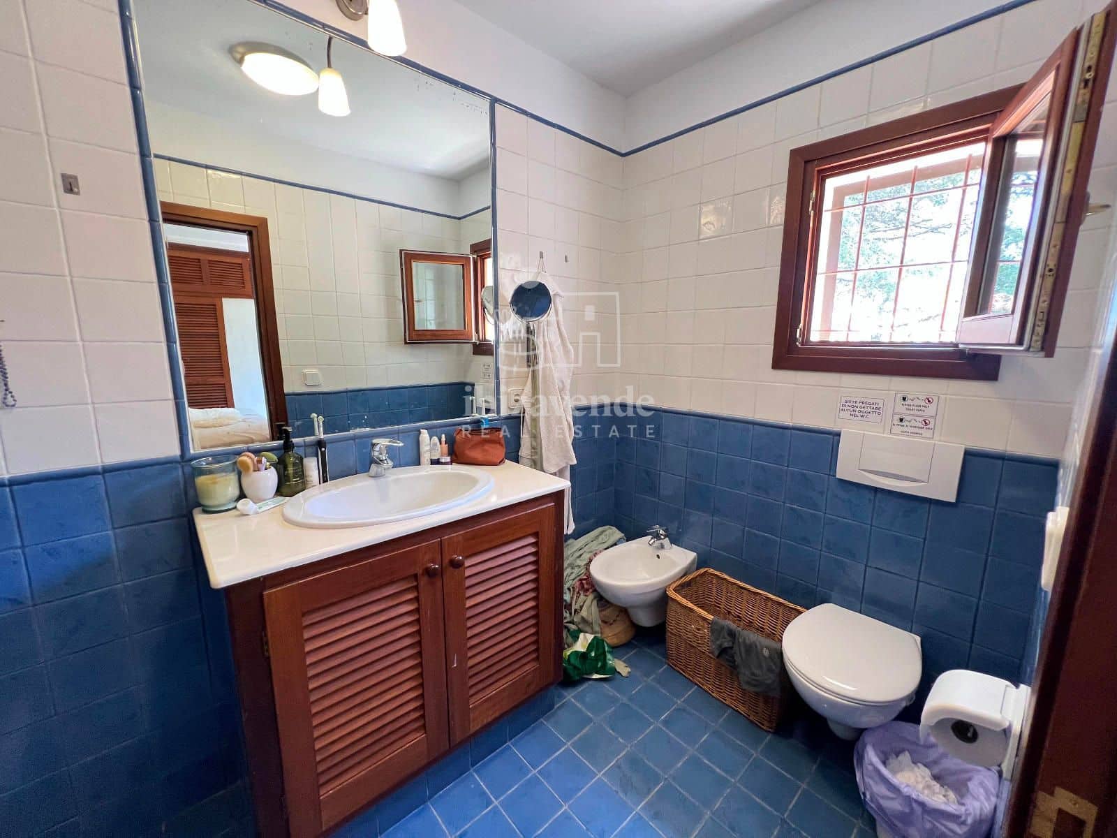 Villa/Maison de 2 chambres à louer à San Jose / Sant Josep de Sa Talaia avec piscine garage - 1 500 € (Ref: 9046324)