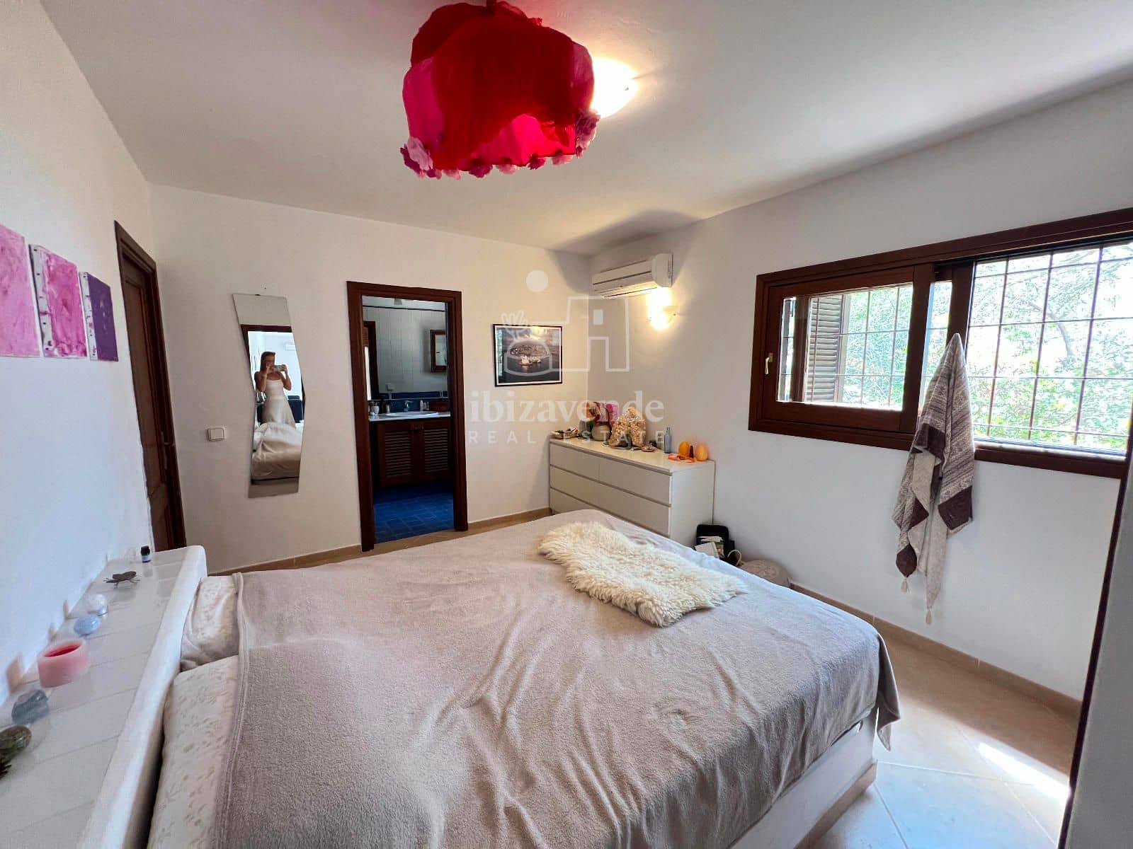 Villa/Maison de 2 chambres à louer à San Jose / Sant Josep de Sa Talaia avec piscine garage - 1 500 € (Ref: 9046324)