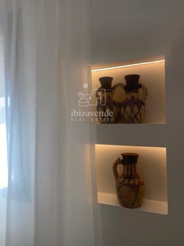 3 makuuhuone Omakotitalo vuokrattavana paikassa Sant Antoni de Portmany mukana uima-altaan 
autotalli - 7 500 € (Ref: 9086084)