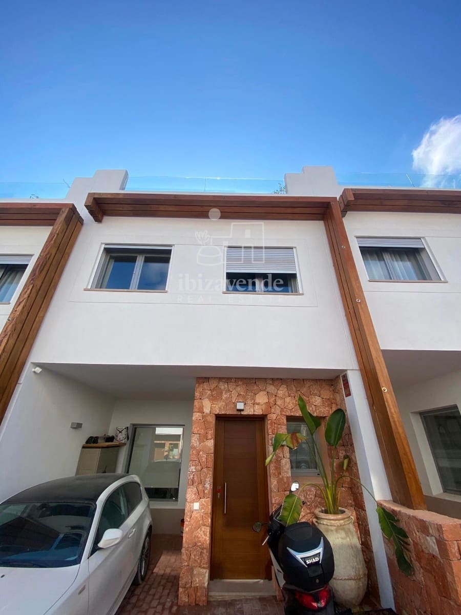 3 bedroom Townhouse for rent in Sant Antoni de Portmany with pool garage - € 9,500 (Ref: 9086084)