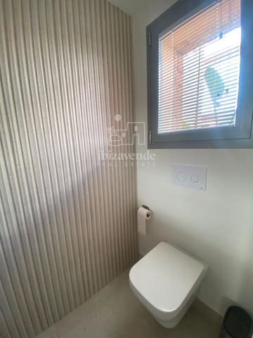 3 makuuhuone Omakotitalo vuokrattavana paikassa Sant Antoni de Portmany mukana uima-altaan 
autotalli - 7 500 € (Ref: 9086084)