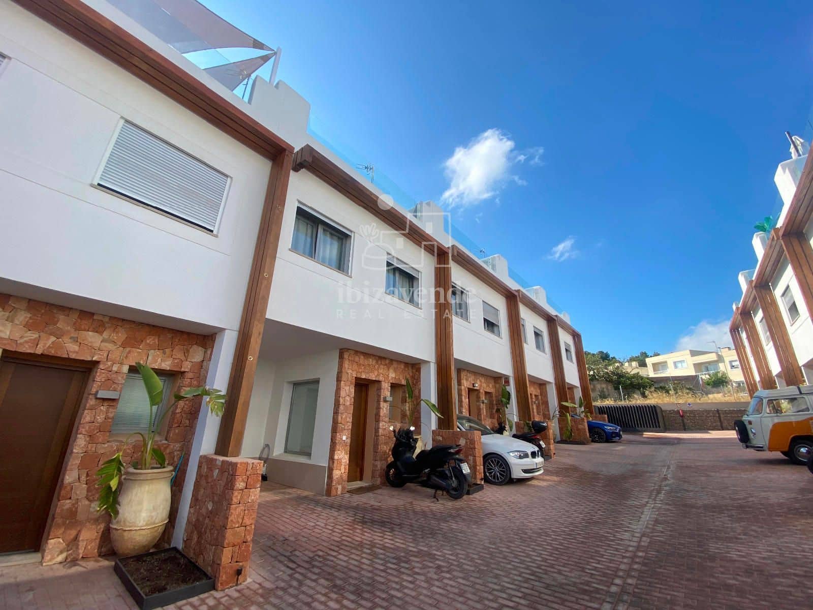 3 bedroom Townhouse for rent in Sant Antoni de Portmany with pool garage - € 9,500 (Ref: 9086084)