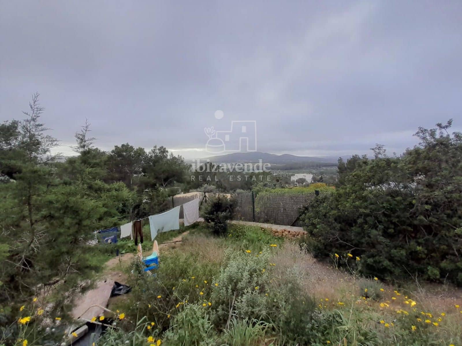 Villa for sale in Santa Eulalia / Santa Eularia - € 1,500,000 (Ref: 9099889)