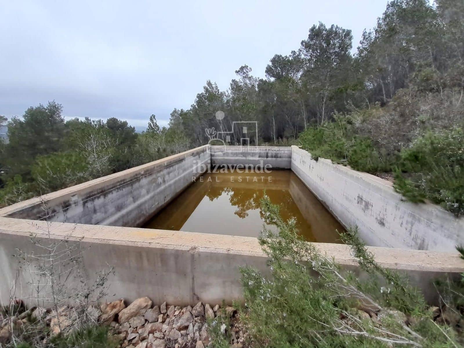 Villa for sale in Santa Eulalia / Santa Eularia - € 1,500,000 (Ref: 9099889)