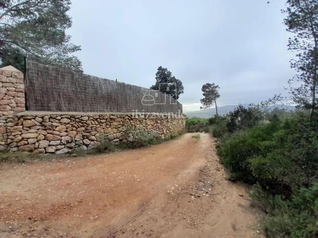 Villa for sale in Santa Eulalia / Santa Eularia - € 1,500,000 (Ref: 9099889)