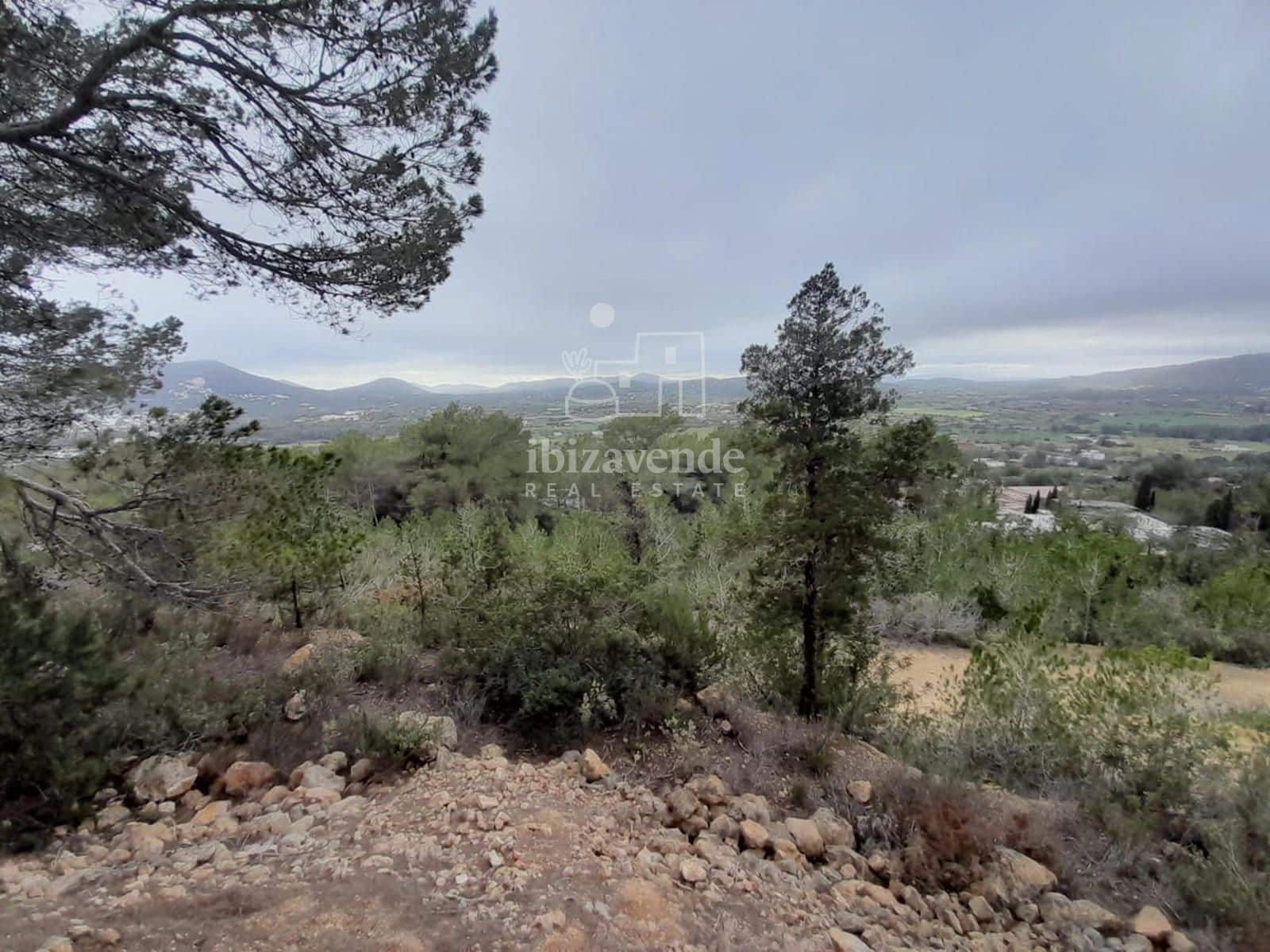 Villa for sale in Santa Eulalia / Santa Eularia - € 1,500,000 (Ref: 9099889)